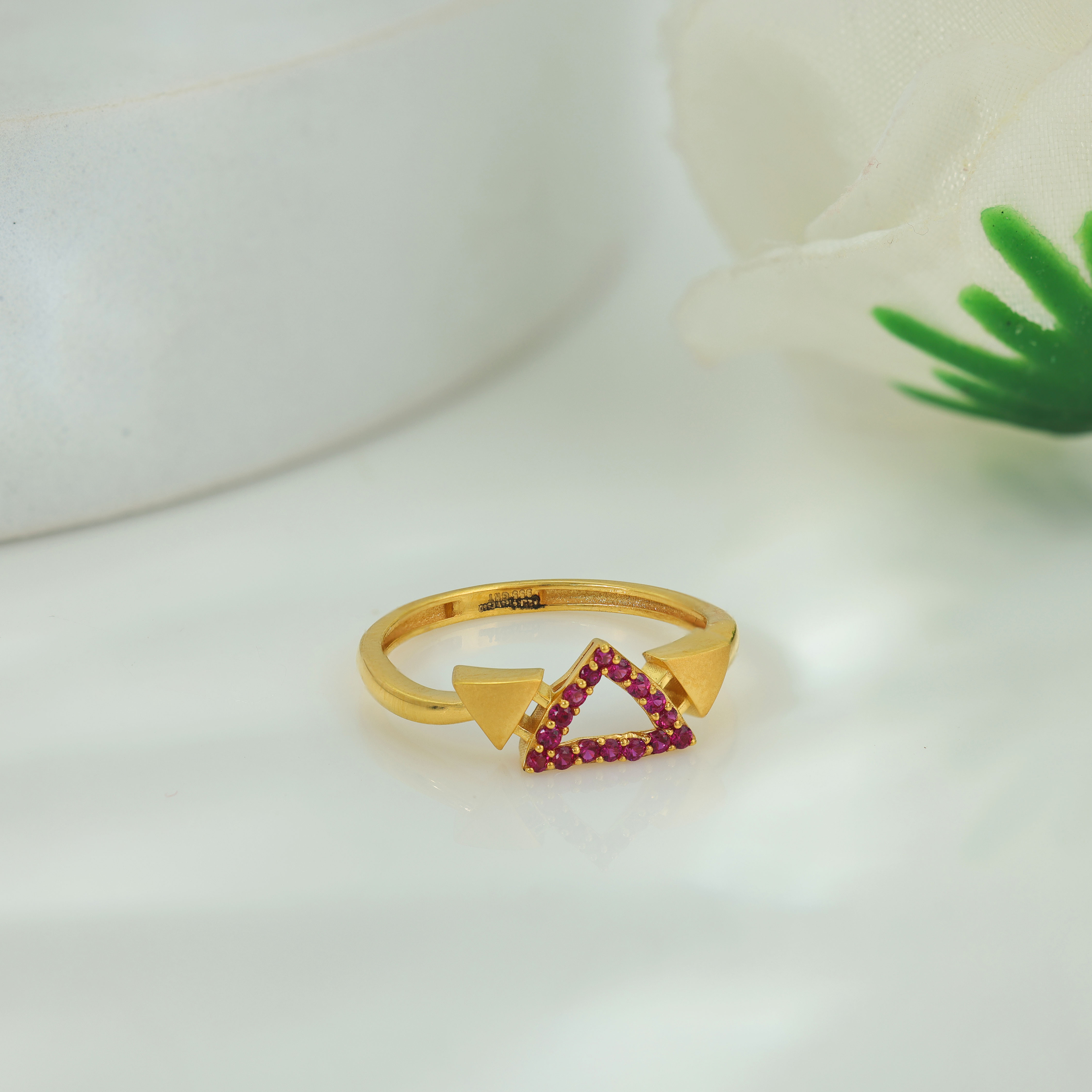 Grt Function Rings Buy Classic Gold Triangle Motif Ring with Red Center Stone | GRT Jewellers