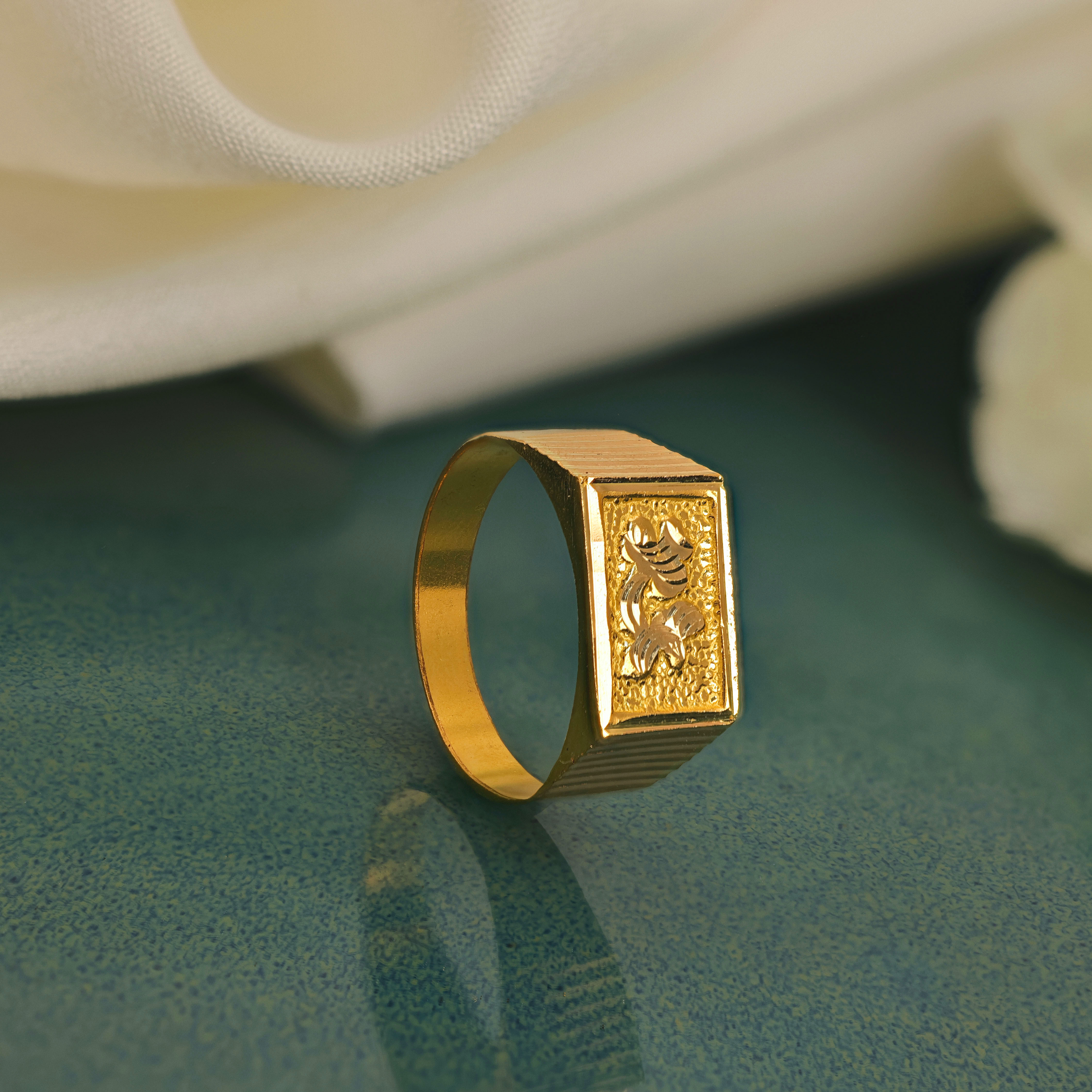 Grt Function Rings Buy Bold Signet Design Gold Ring | GRT Jewellers