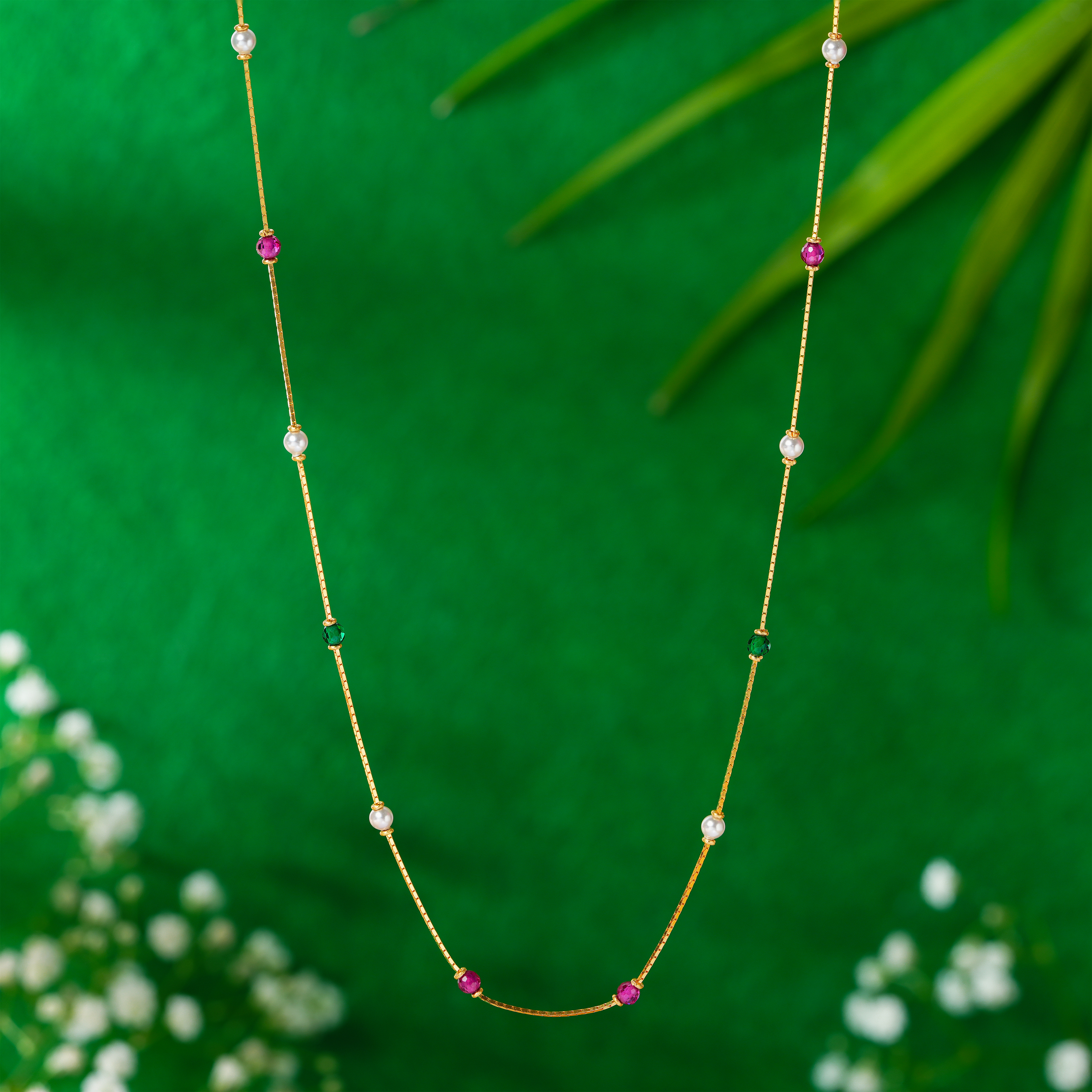 Sophisticated tri color Gold Chain