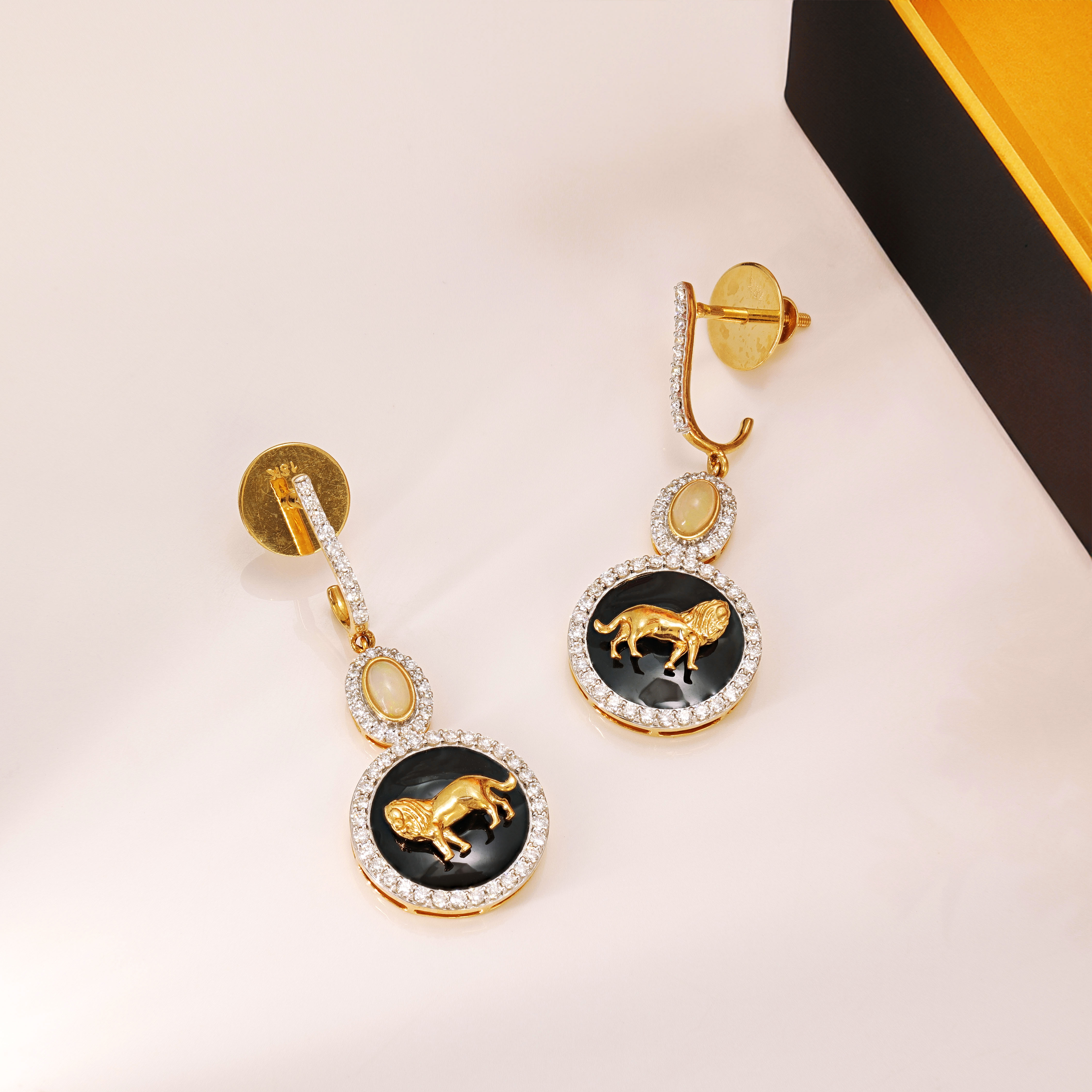 Buy Ornate Lion Splendor Diamond Earrings - Majesty of the Wild | GRT ...