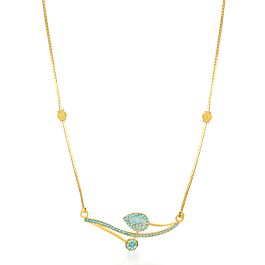 Adorable Petite Floral Gold Necklace - Trinka Collection
