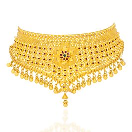 Attractive Cluster Floral Gold necklace