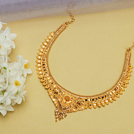 Stunning Fancy Floral Gold Necklace
