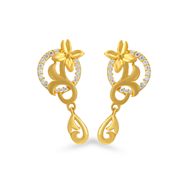 Charming Fancy floral Gold Earrings