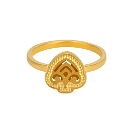 Sublime Spade Gold Ring
