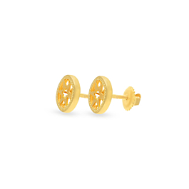 Dashing Minimalistic Star Gold Earrings