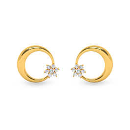 Attractive Dainty Floral Gold Earrings