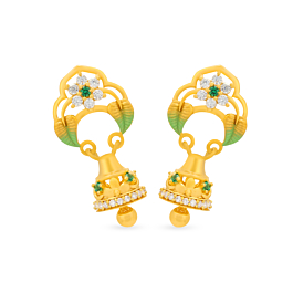 Gleaming Floral With Leaf Pattern Gold Earrings