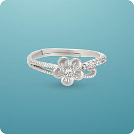 Effulgent Floral Silver Ring