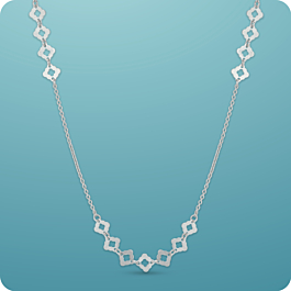 Eye-catching Floral Design Silver Chain