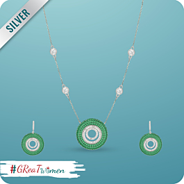 Gleaming Emerald Stone Silver Necklace Set