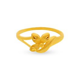 Elegant Three Petal Floral Gold Ring