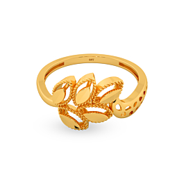 Sophisticated Leaf Gold Ring