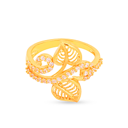Trendy Designer Leaf Pattern Gold Ring