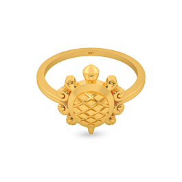 Amiable Turtle Design Gold Ring