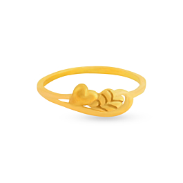 Enticing Heart Gold Ring