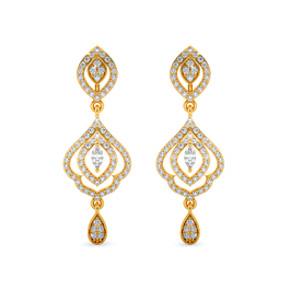 Elegant Trefoil Pattern Gold Earrings
