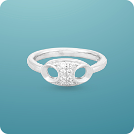 Shimmering Oval Design Silver Ring
