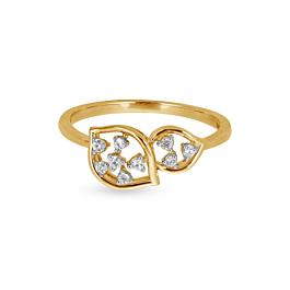 Lovely Lemonish Shape Diamond Ring