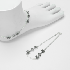 Attractive Floral Design Silver Anklets