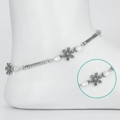 Pearl Touch Twisted Floral Silver Anklets